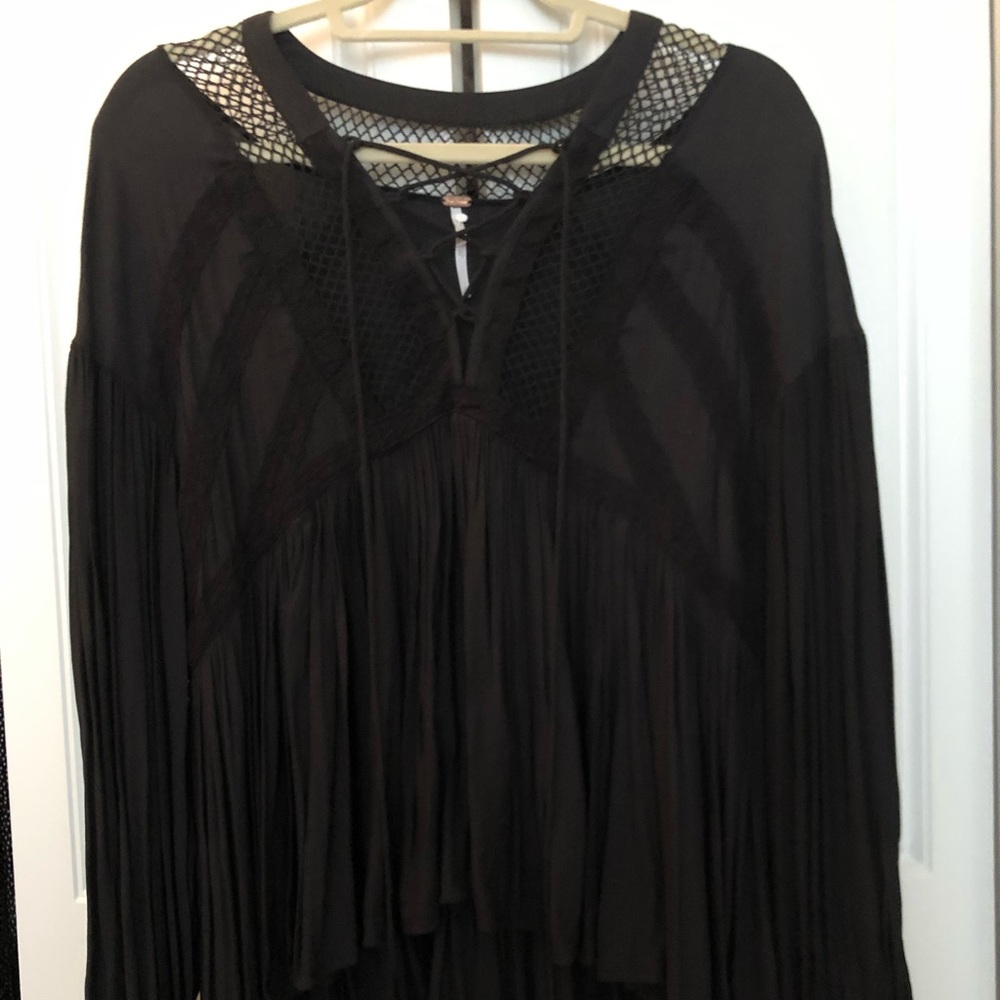 Free people black flowy lace up top size small